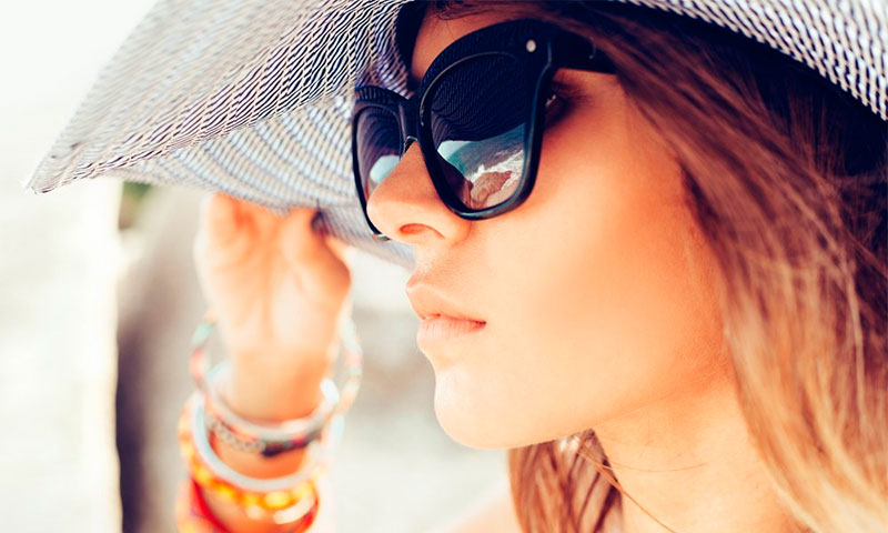 Le principe de fonctionnement et lunettes de soleil de l'appareil