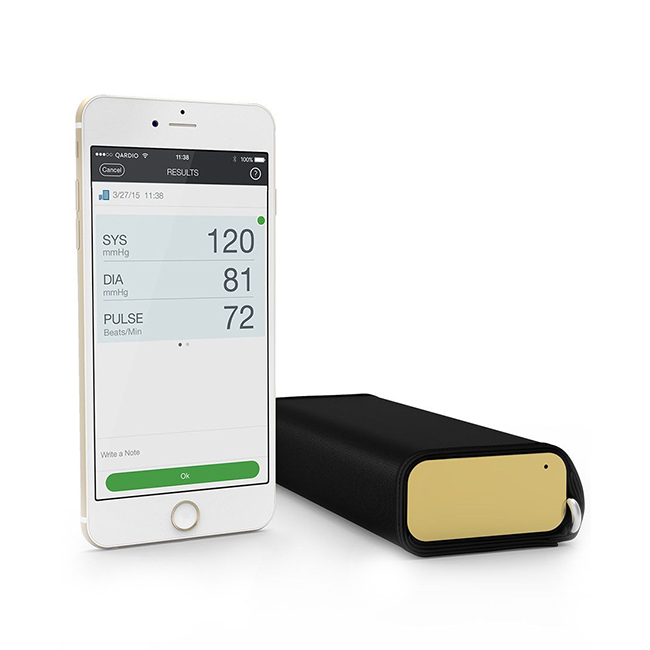 Qardio QardioArm - un modèle avec une méthode de mesure double