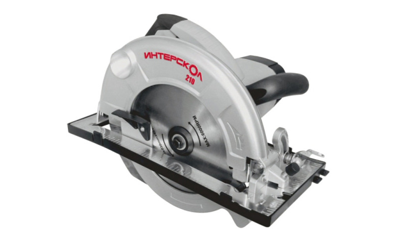 Interskol DP-210/1900 M - un modèle professionnel à un prix abordable.