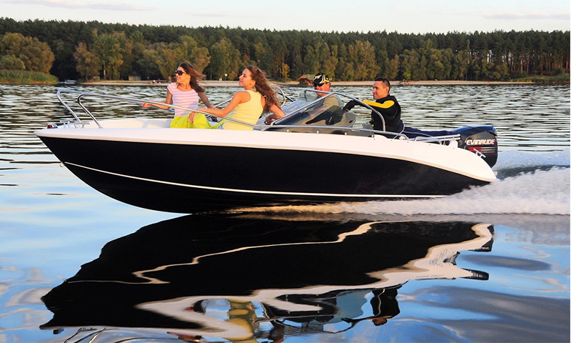 Cobra 1850 Sport - pour 7 personnes