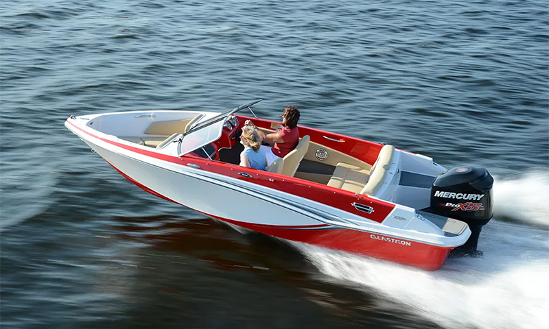 GLASTRON GT 180 - à l'intérieur comme une voiture