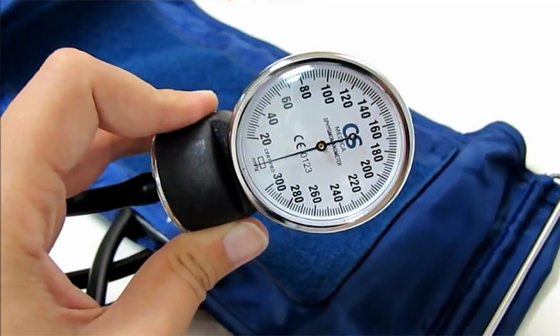 CS Medica CS 105 - tensiomètre universel pour adultes et enfants