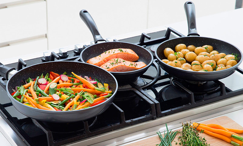 Casseroles En Pierre