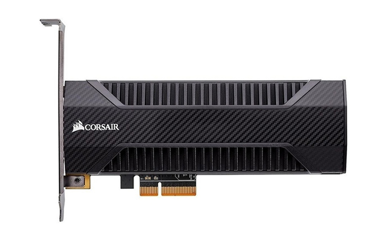 Corsair Neutron NX500 - un excellent lecteur flash pour un PC productif